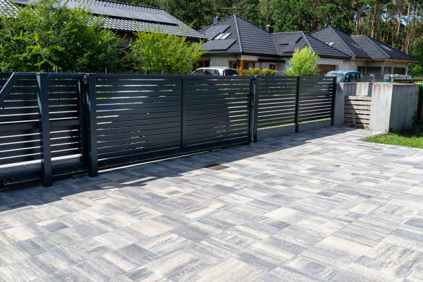 Best Driveway Paving Contractor  in Lake Lorelei, OH